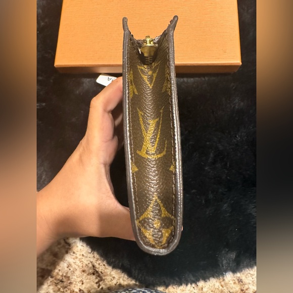 🎀Louis Vuitton pouch🎀 - Picture 11 of 16